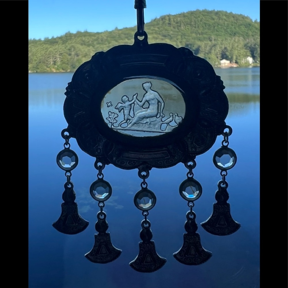 Rare Designer Goldette Reverse Carved Glass Roman Intaglio Medallion Necklace